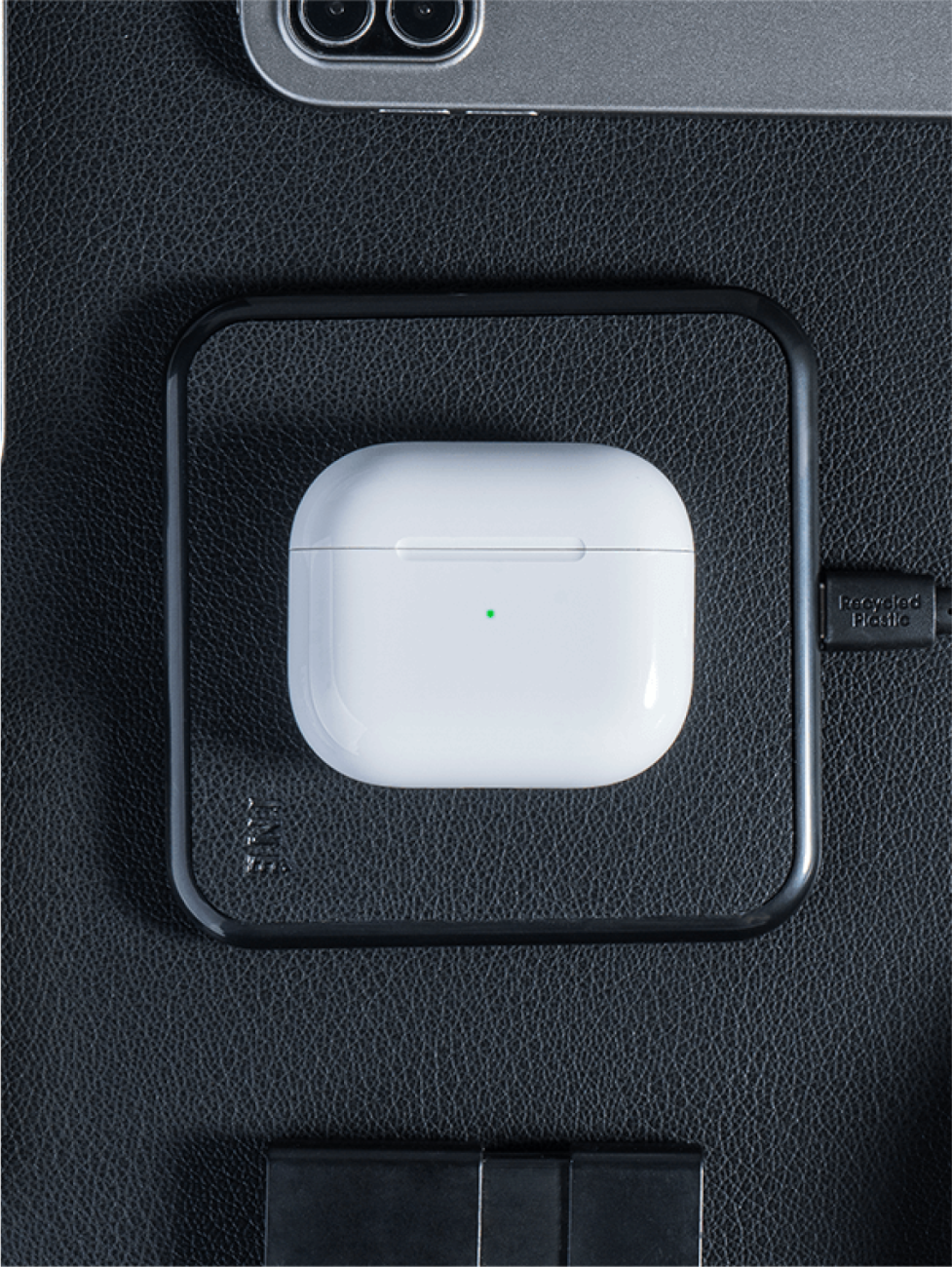 Bezdrátová nabíjecí podložka