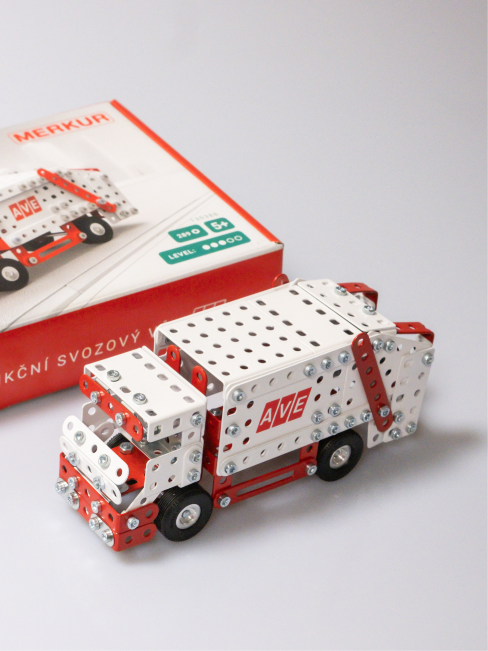 Zakázková stavebnice Merkur - Větší