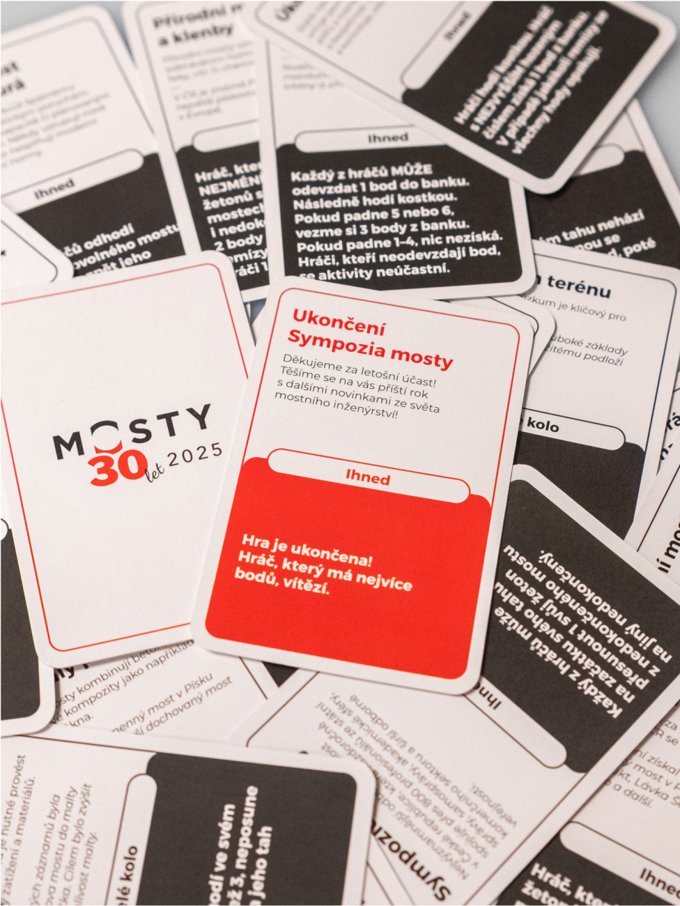 Zakázková desková hra