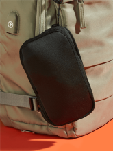 Cestovní polštářek s úložným prostorem