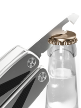 Multitool s kleštěmi