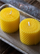 Sada 2 ručně vyrobených svíček